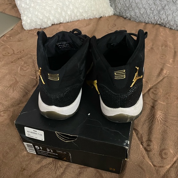 Jordan 11 Retro Heiress - Picture 5 of 5